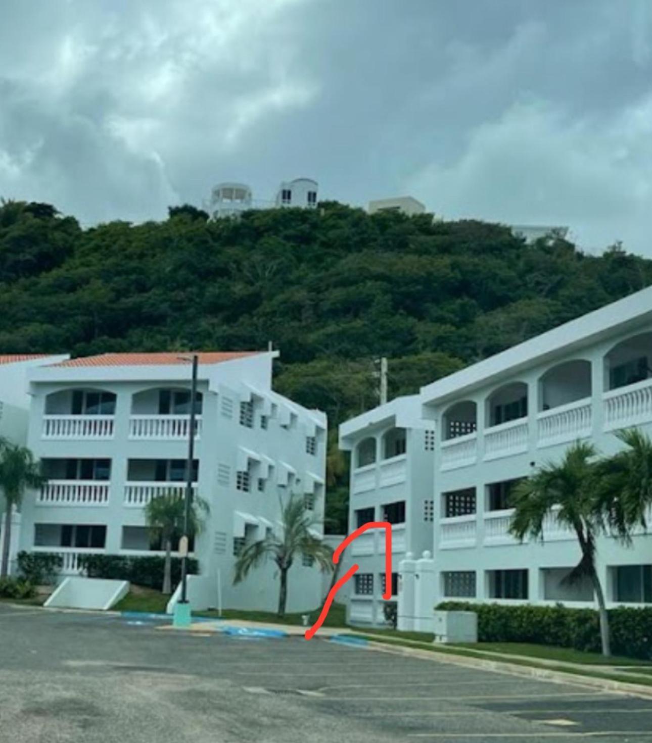 Beachfront Studio Apt W/ Full Kitchen & Pool Isabela Exterior photo